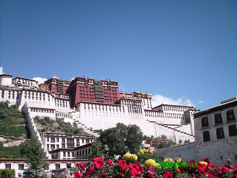 ALasha01 (18).JPG - Potala Palace, Lhasa, Tibet.    Home of Dali Llama.